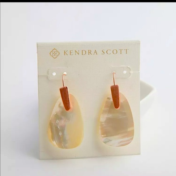 Kendra Scott Marty Rose Gold in Ivory Pearl Drops!
